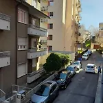 Lora Apartment Como