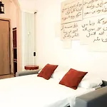 Apartment Lora *