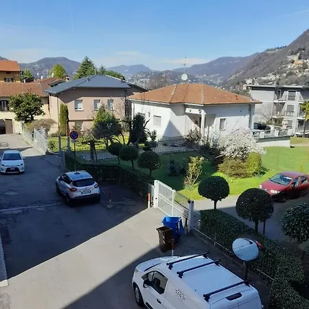 Lora Apartman *